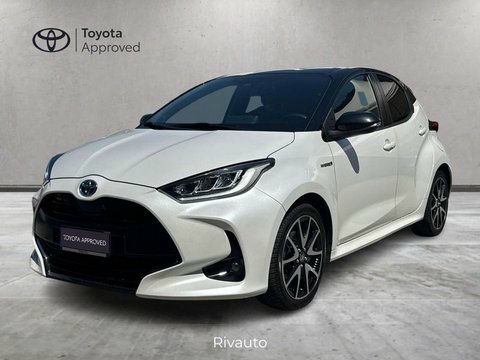 TOYOTA Yaris 2021