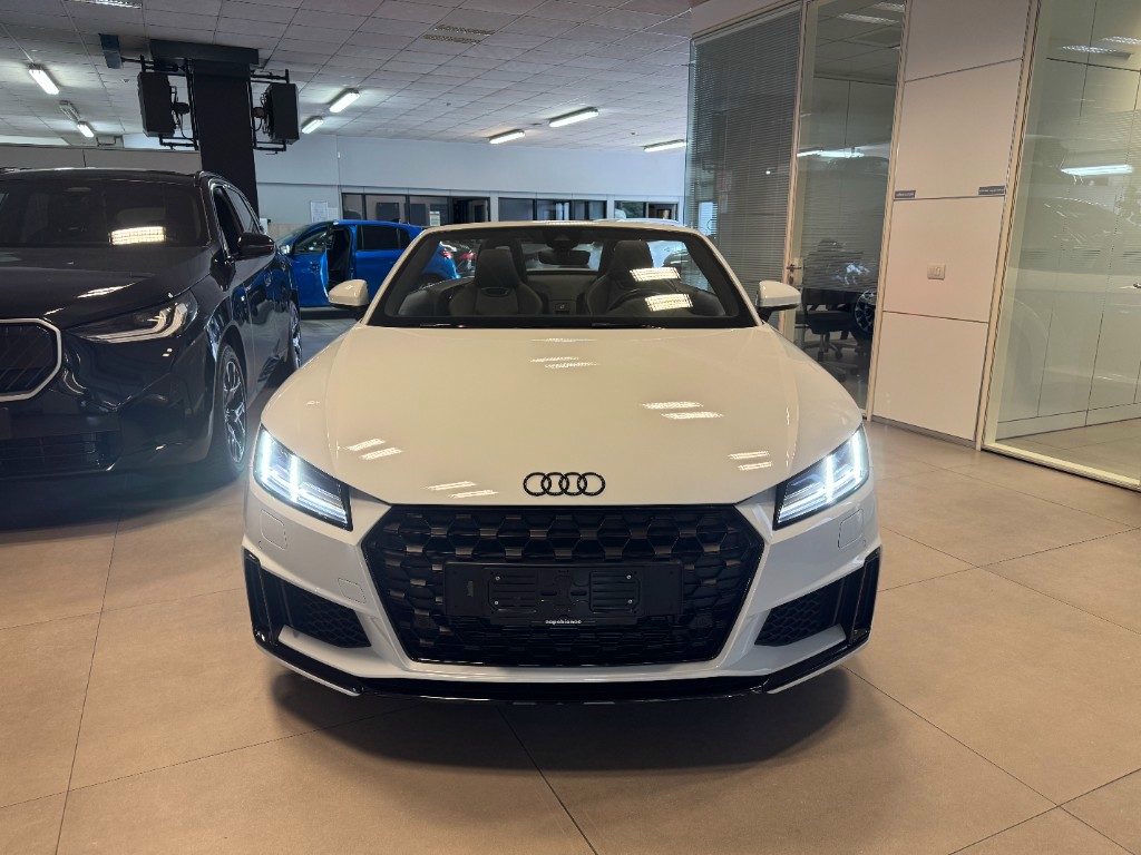 AUDI TT 2023