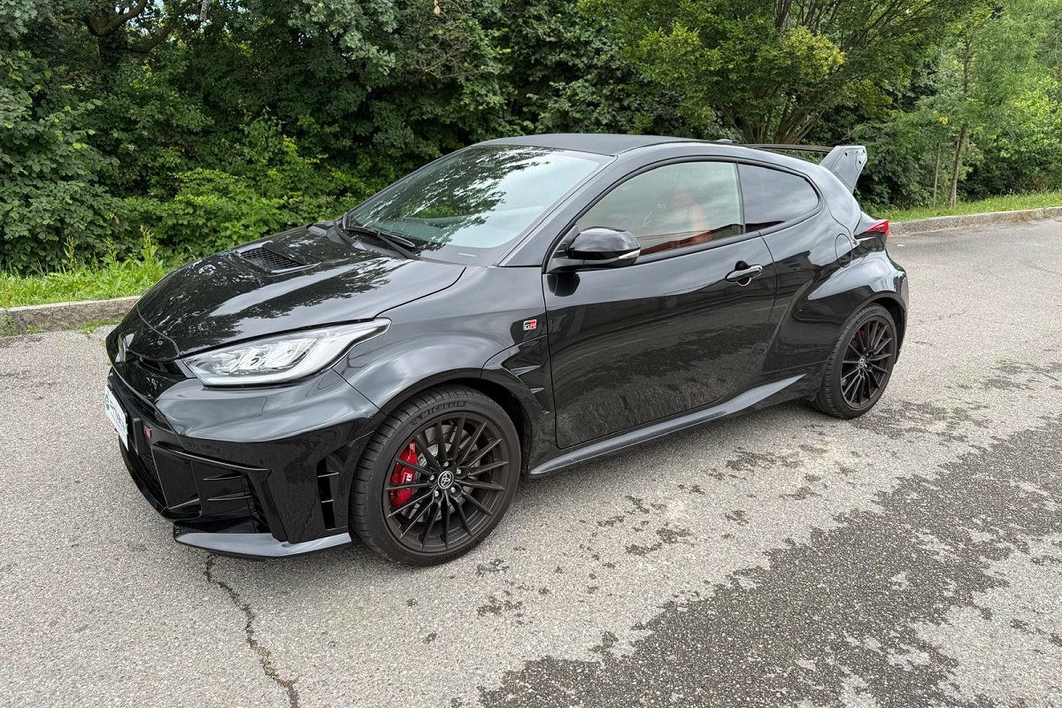 TOYOTA Yaris 2026