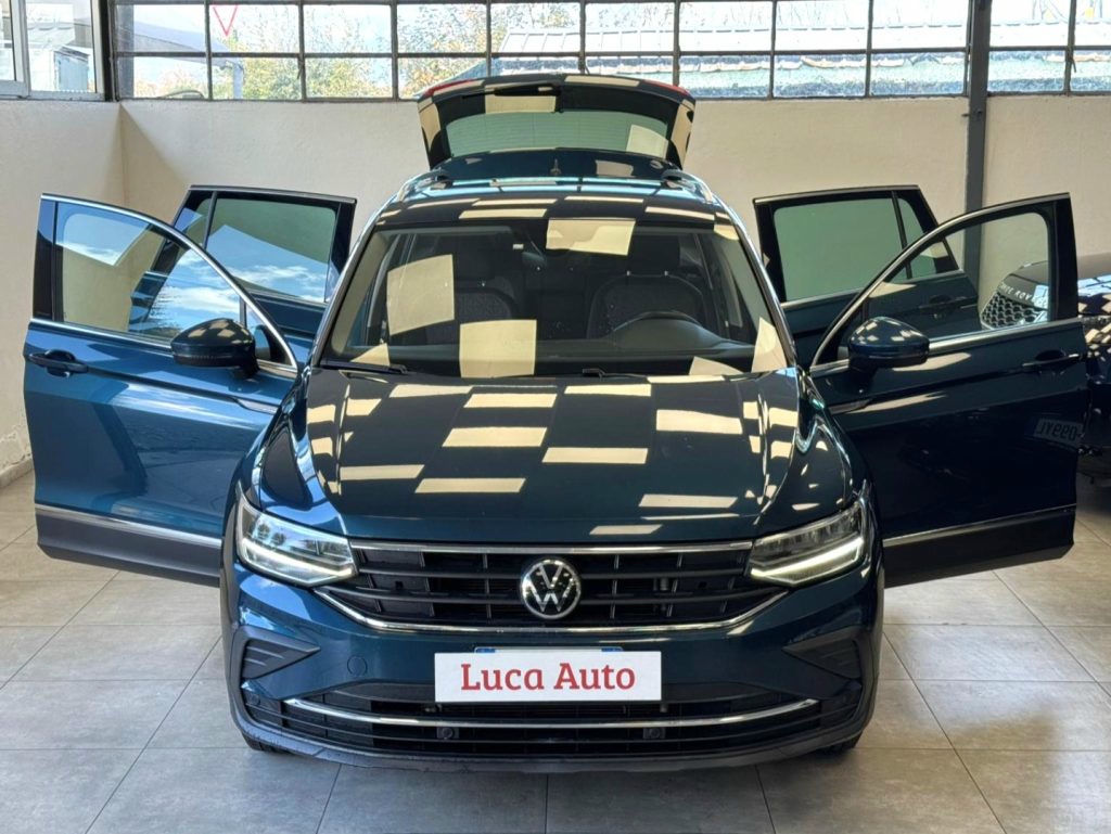 VOLKSWAGEN Tiguan 2021