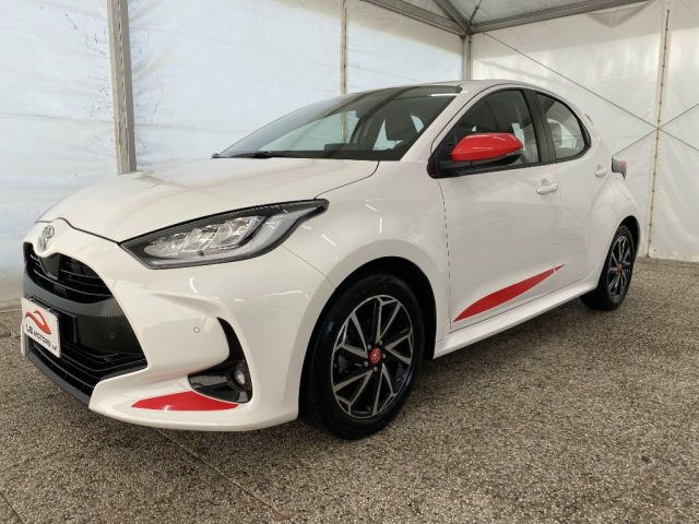 TOYOTA Yaris 2021