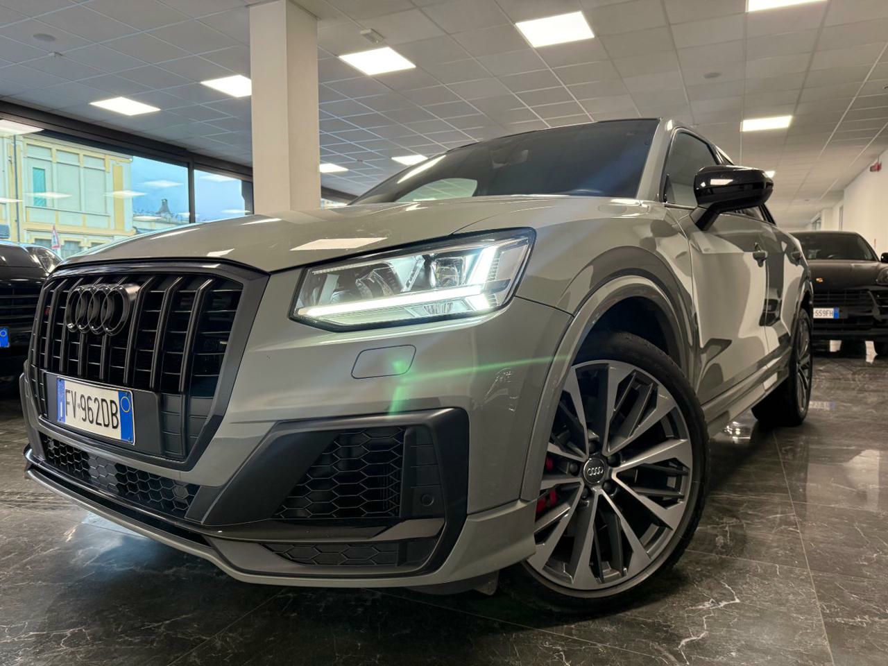 AUDI Q8 2025