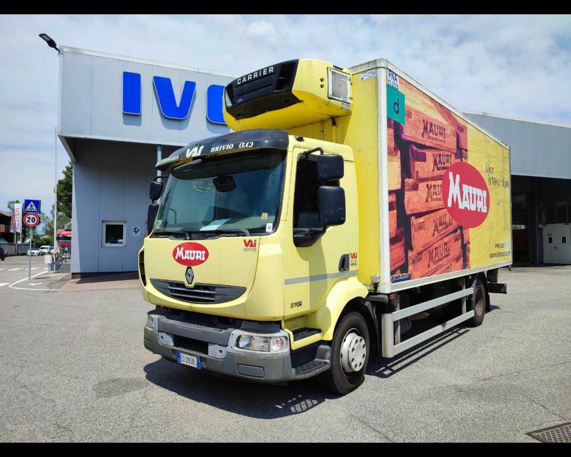 RENAULT TRUCKS MIDLUM