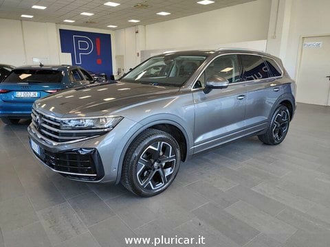 VOLKSWAGEN Touareg 2024