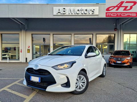 TOYOTA Yaris 2025