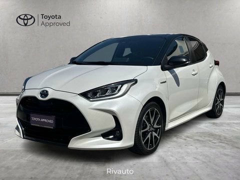 TOYOTA Yaris 2021