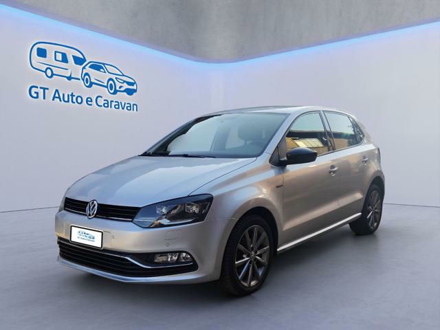 VOLKSWAGEN Polo 2015