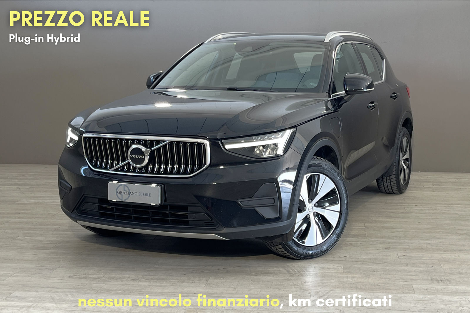 VOLVO XC40 2023