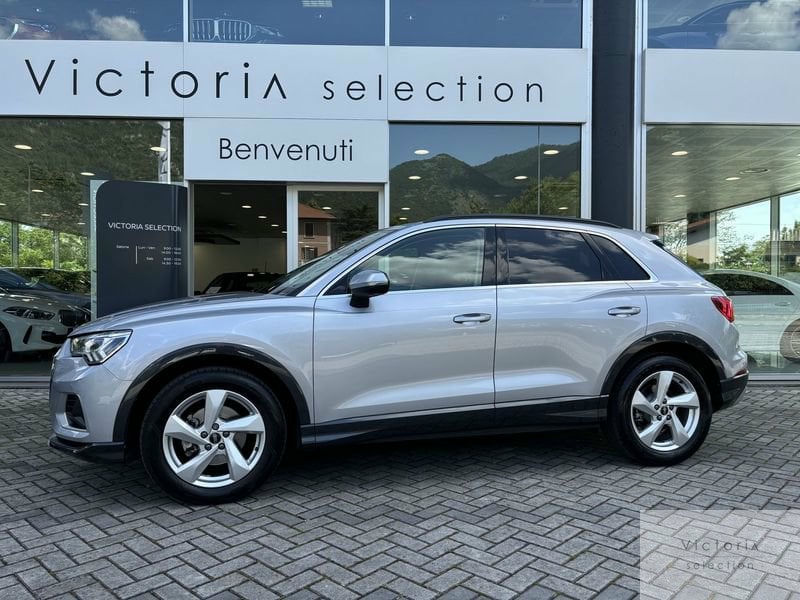 AUDI Q3 2021
