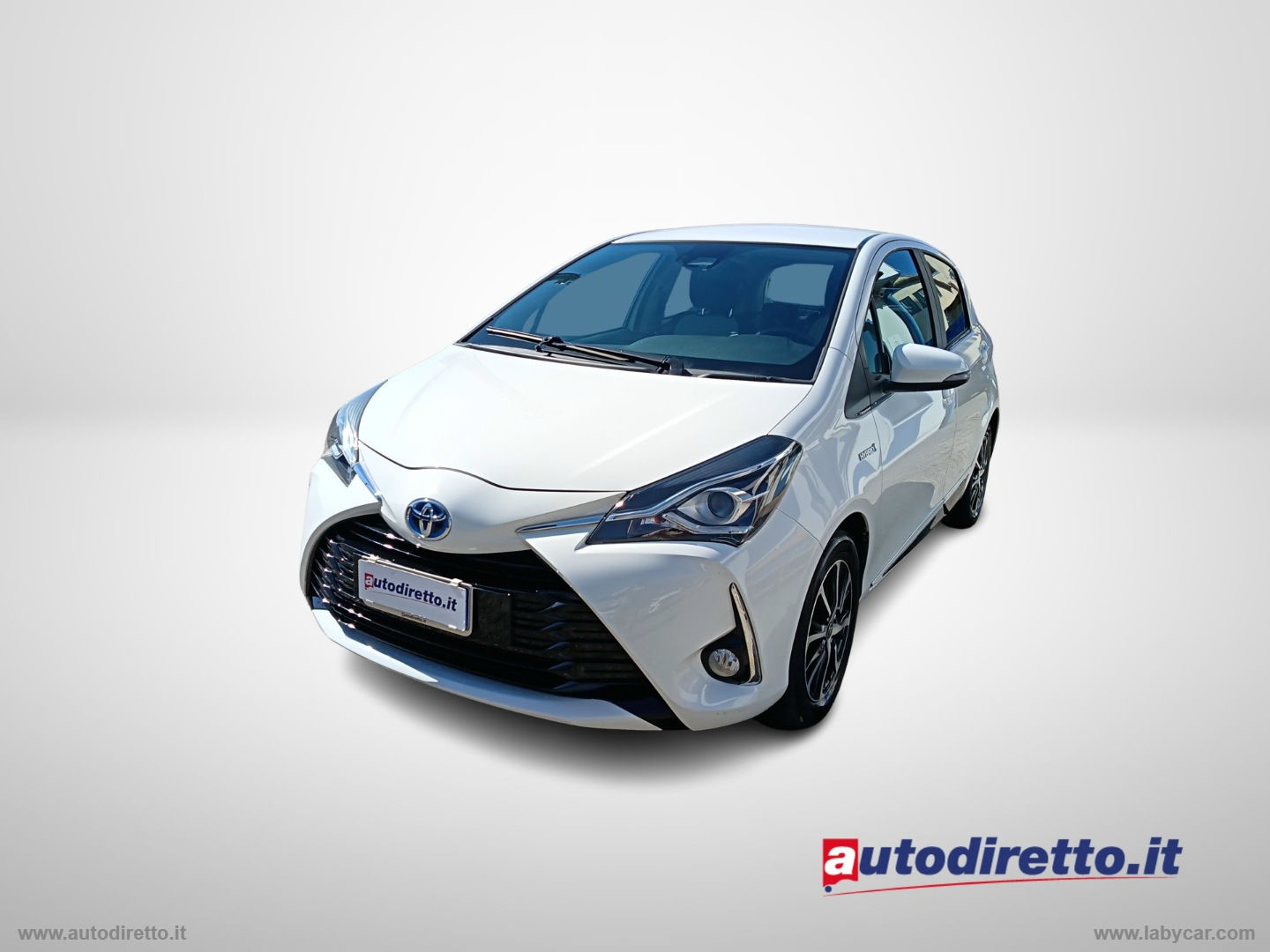 TOYOTA Yaris 2018
