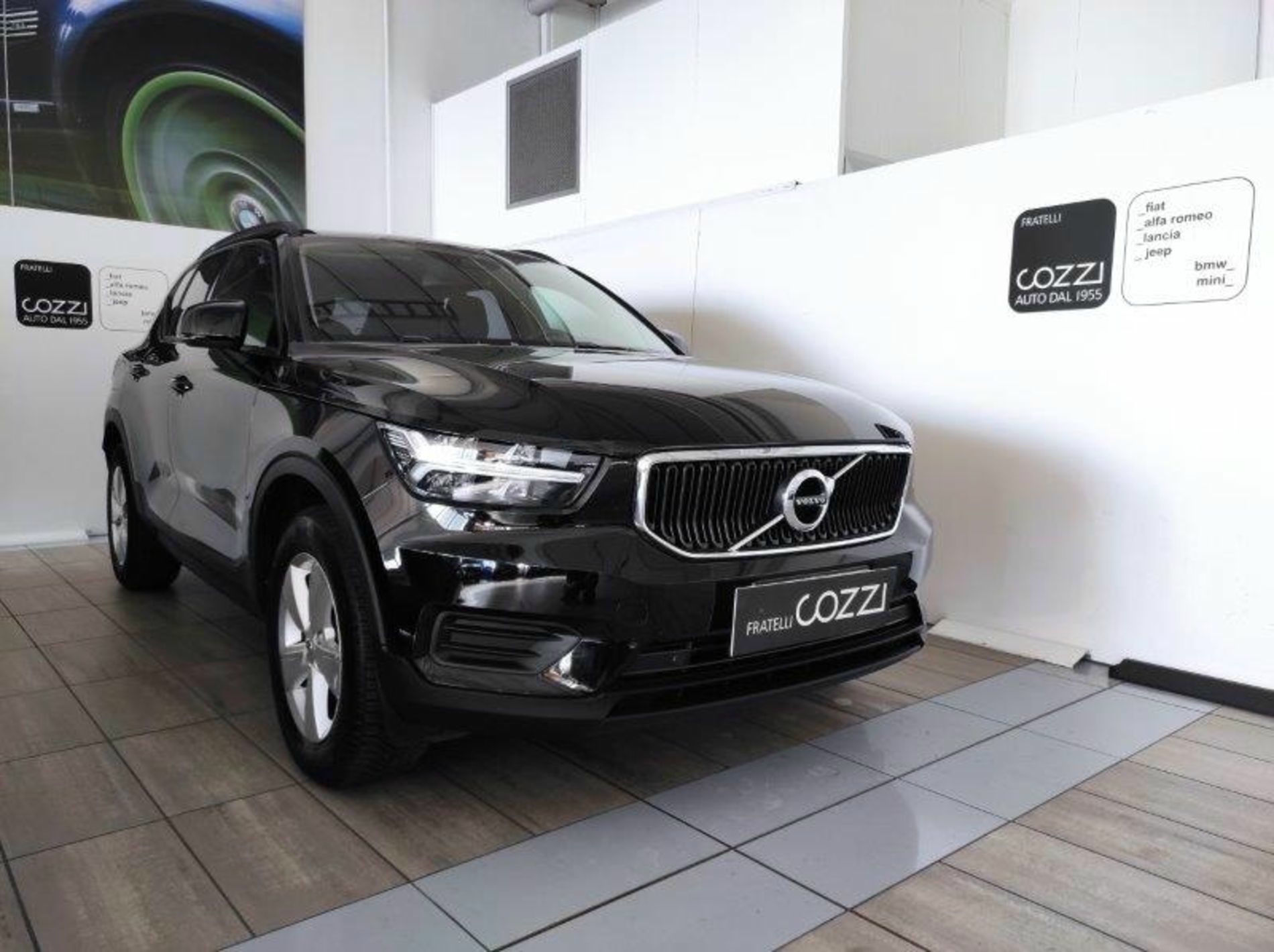 VOLVO XC40 2020
