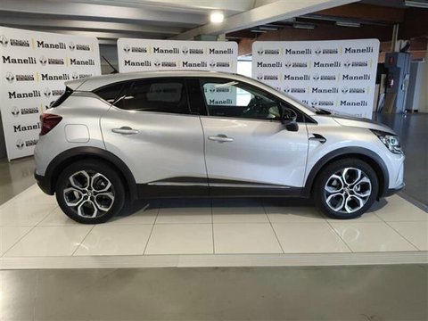 RENAULT Captur 2022