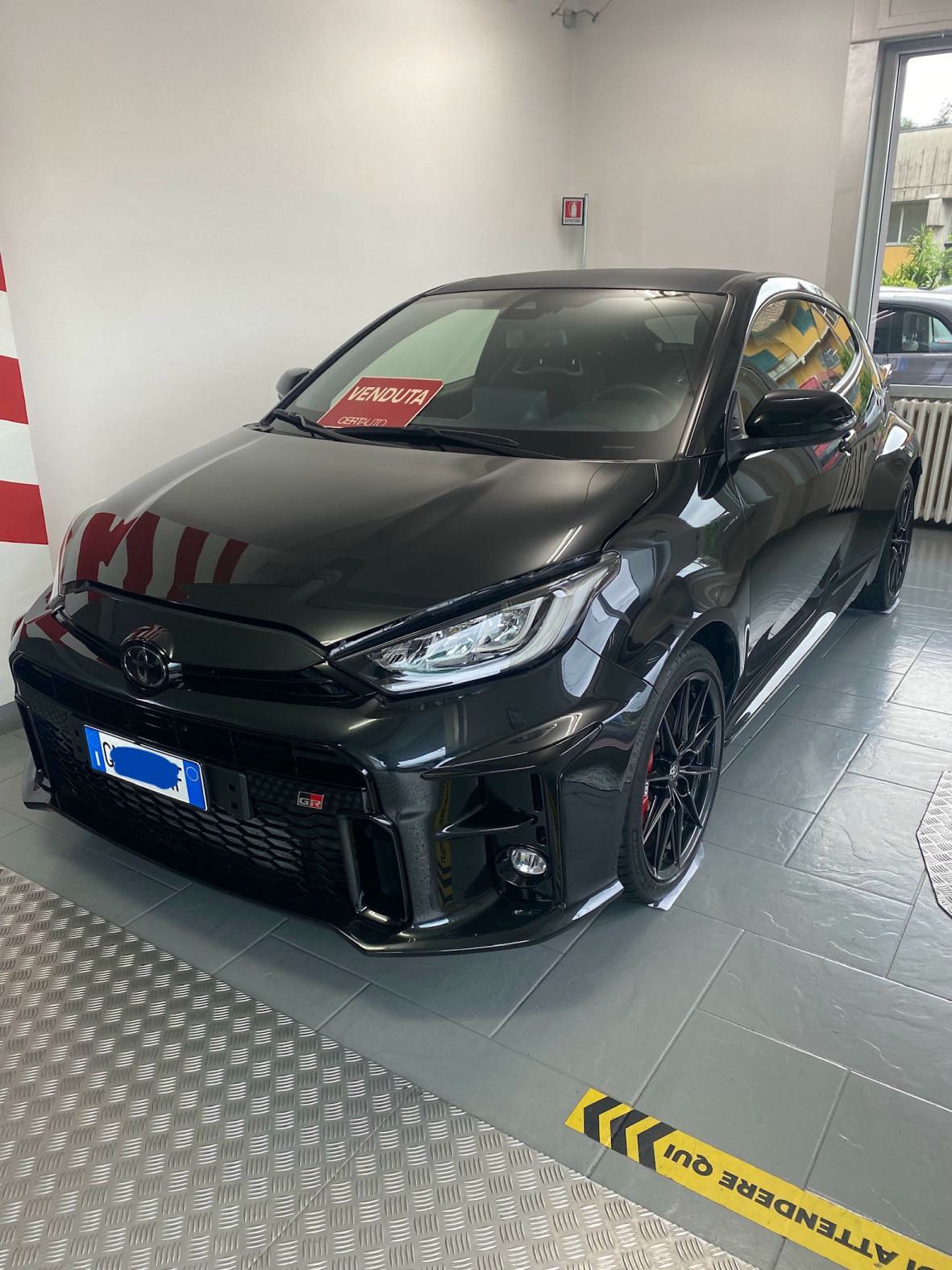 TOYOTA Yaris 2023