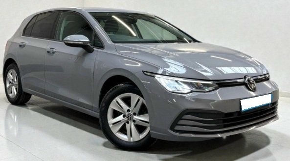 VOLKSWAGEN Golf 2023