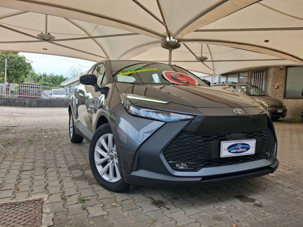 TOYOTA C-HR 2024