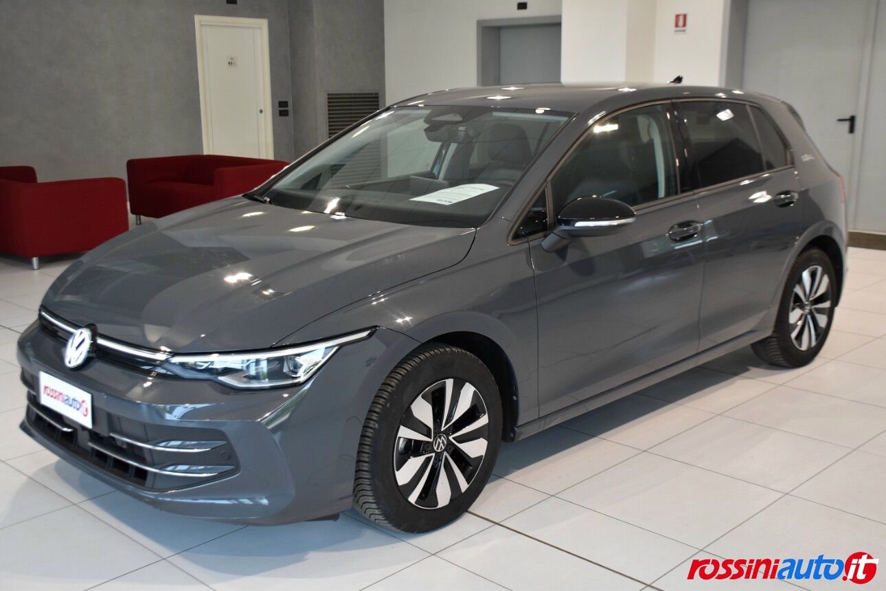 VOLKSWAGEN Golf 2025
