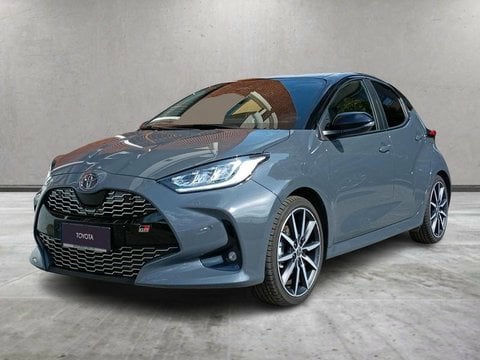 TOYOTA Yaris 2025