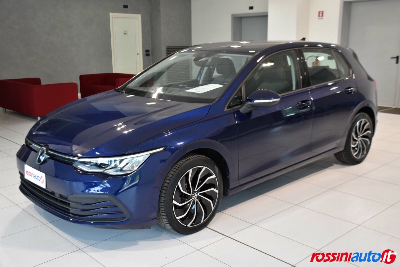 VOLKSWAGEN Golf 2022