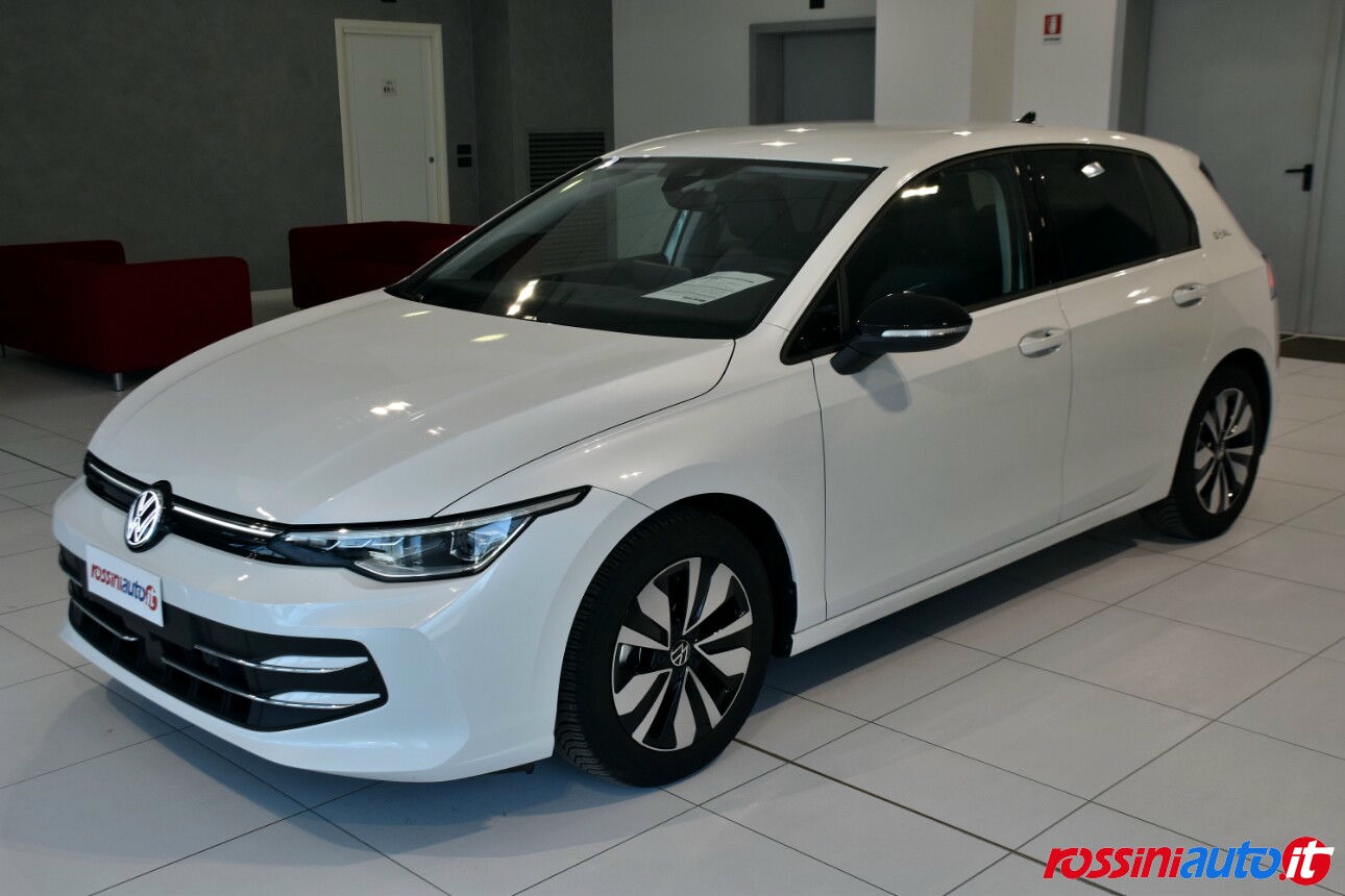 VOLKSWAGEN Golf 2025