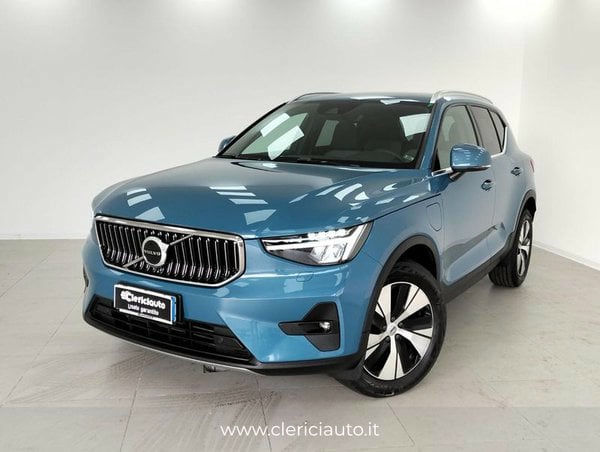 VOLVO XC40 2023