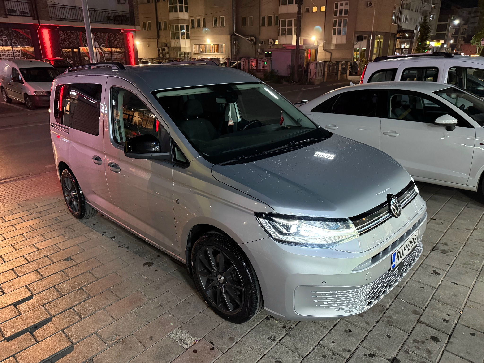 VOLKSWAGEN Caddy