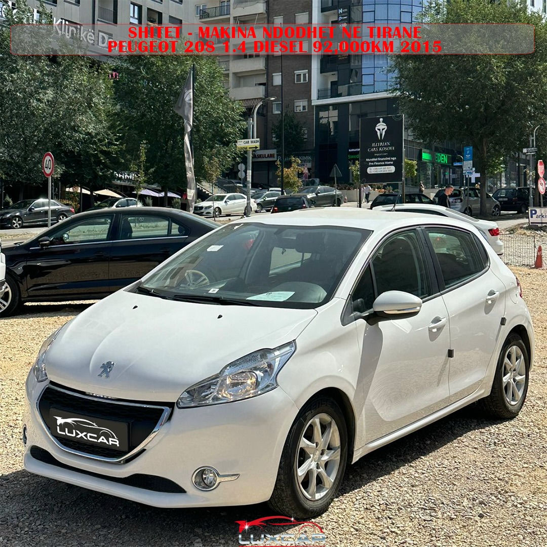 PEUGEOT 208