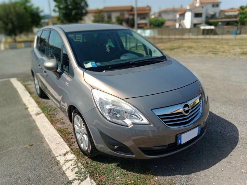 Opel Meriva 2011