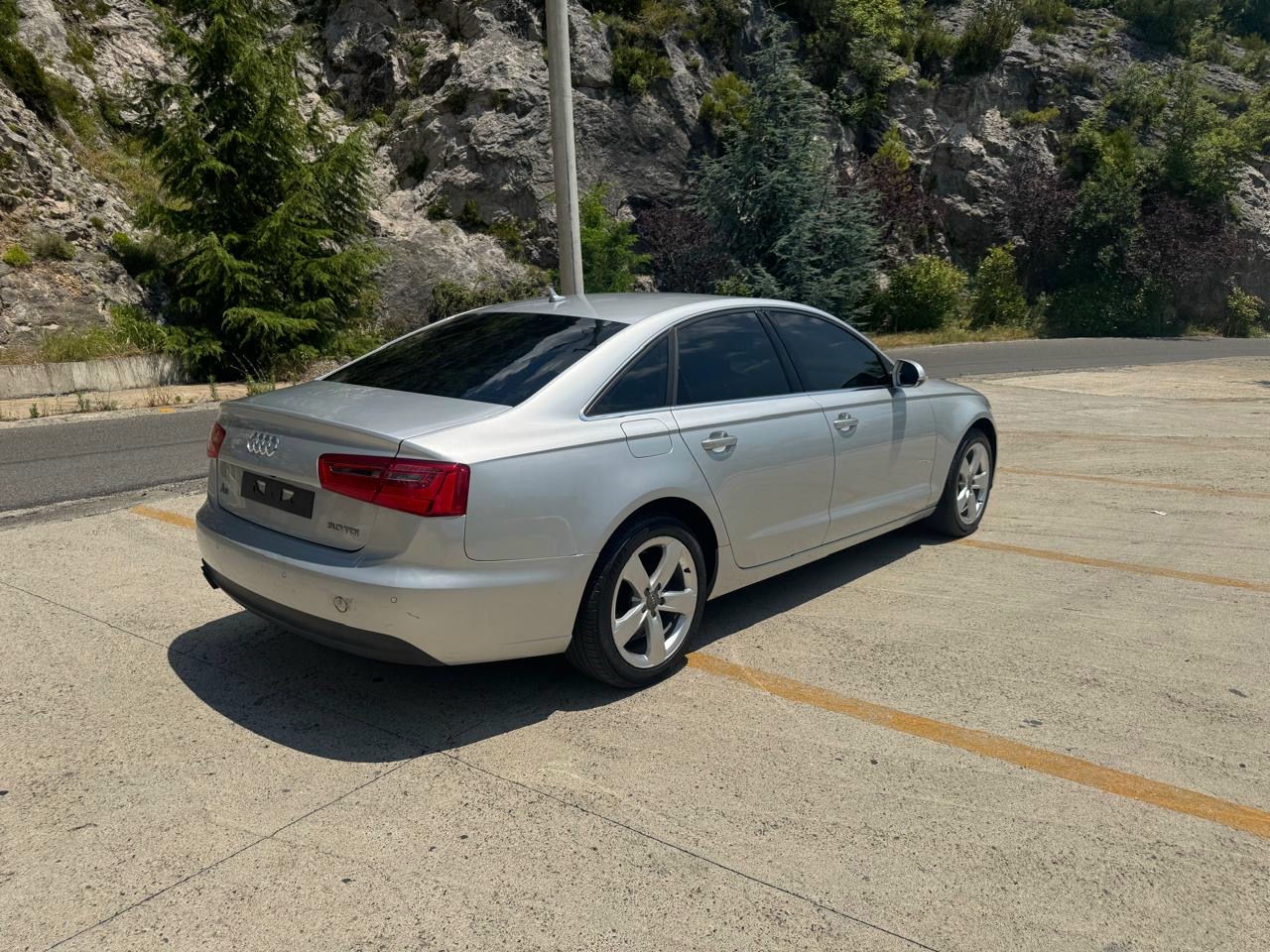 AUDI A6 2013 thumbnail 5